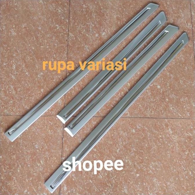 Spesial List Body Lis Moulding Samping Bodi Mobil Toyota Avanza /  Xenia 2004 Sampai 2011 2010 2009 