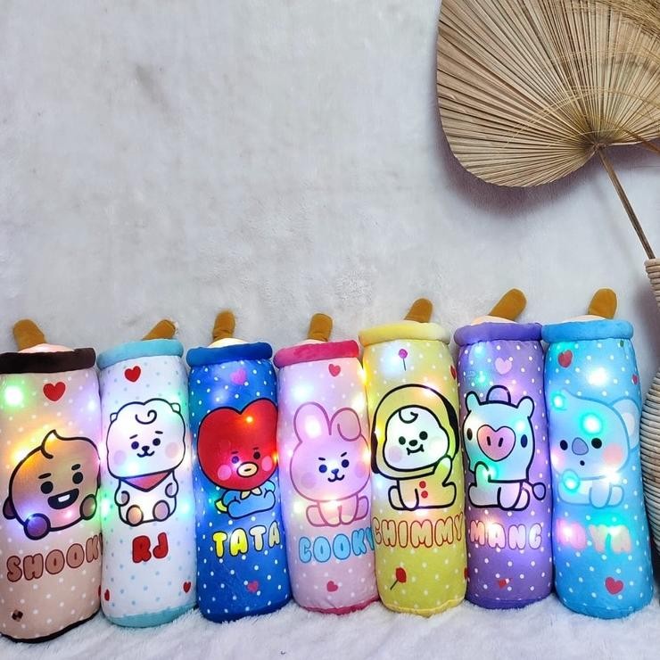 Boneka Boba BTS BT21 LED Bahan Yelvo Tinggi 45 cm Bahan Halus Printing Tata Chimmy Cooky RJ Koya Man