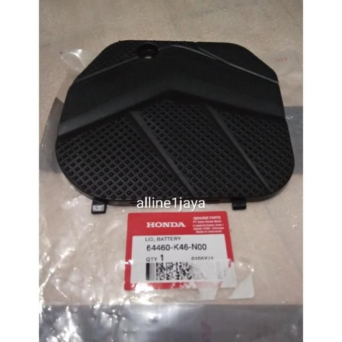 Promo TERBARU 64460 K46 N00 cover Tutup aki accu di bordes Vario 110 Fi COD