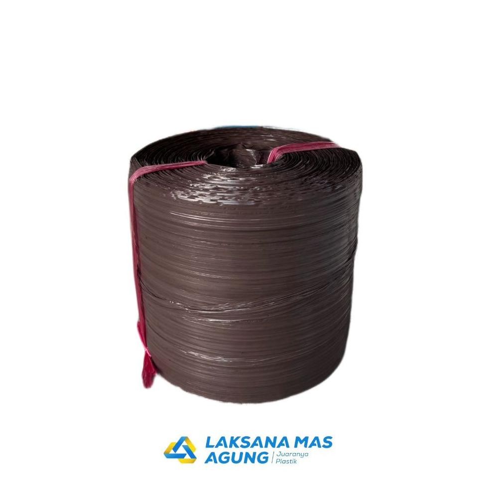 

Tali Rafia Coklat Glossy Rol Besar 5KG | Tali Plastik Packing Jumbo, 2421M | Laksanamas AST