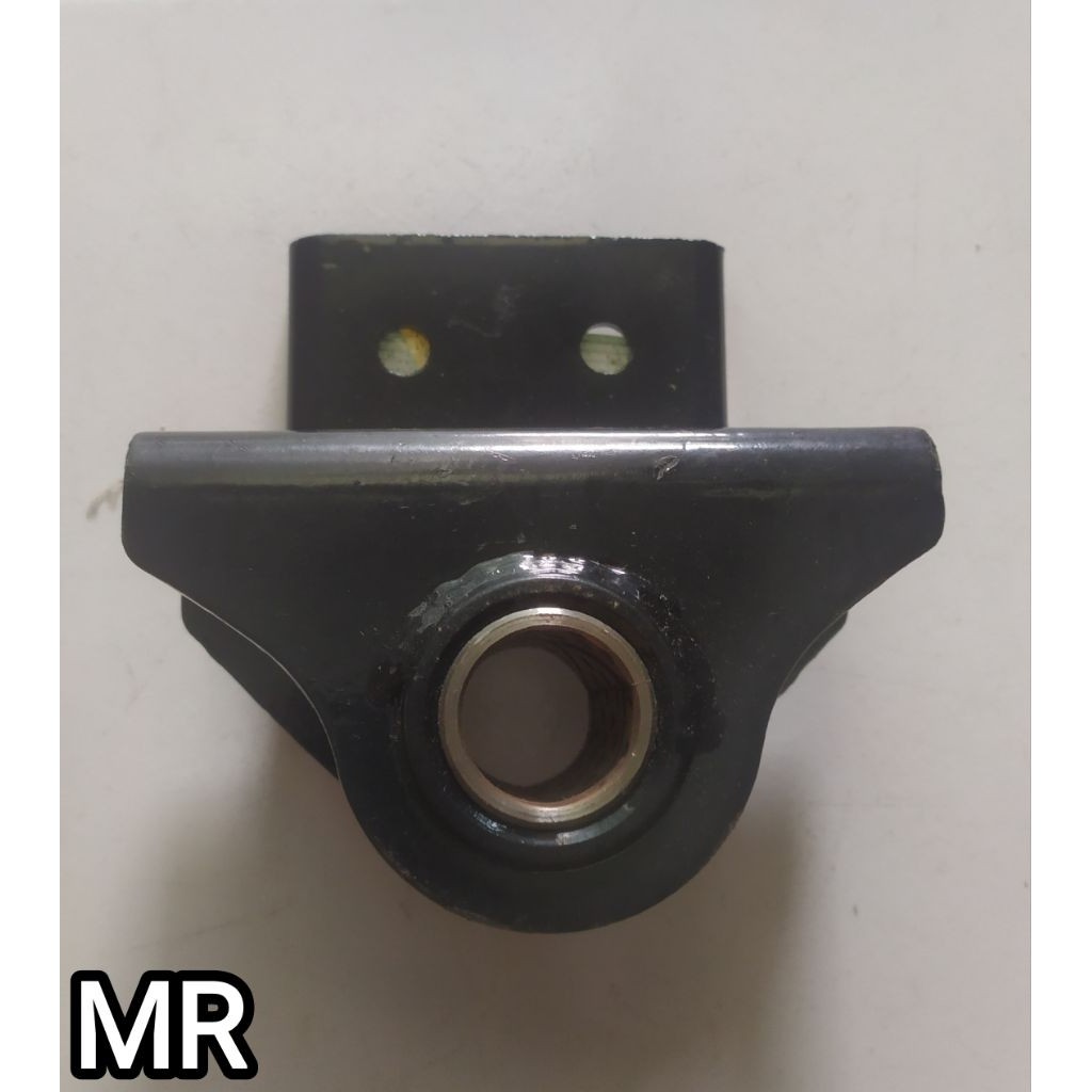 HT125 HT130 hino300 hanger bracket plate spring per depan bagian belakang braket plat breket dudukan