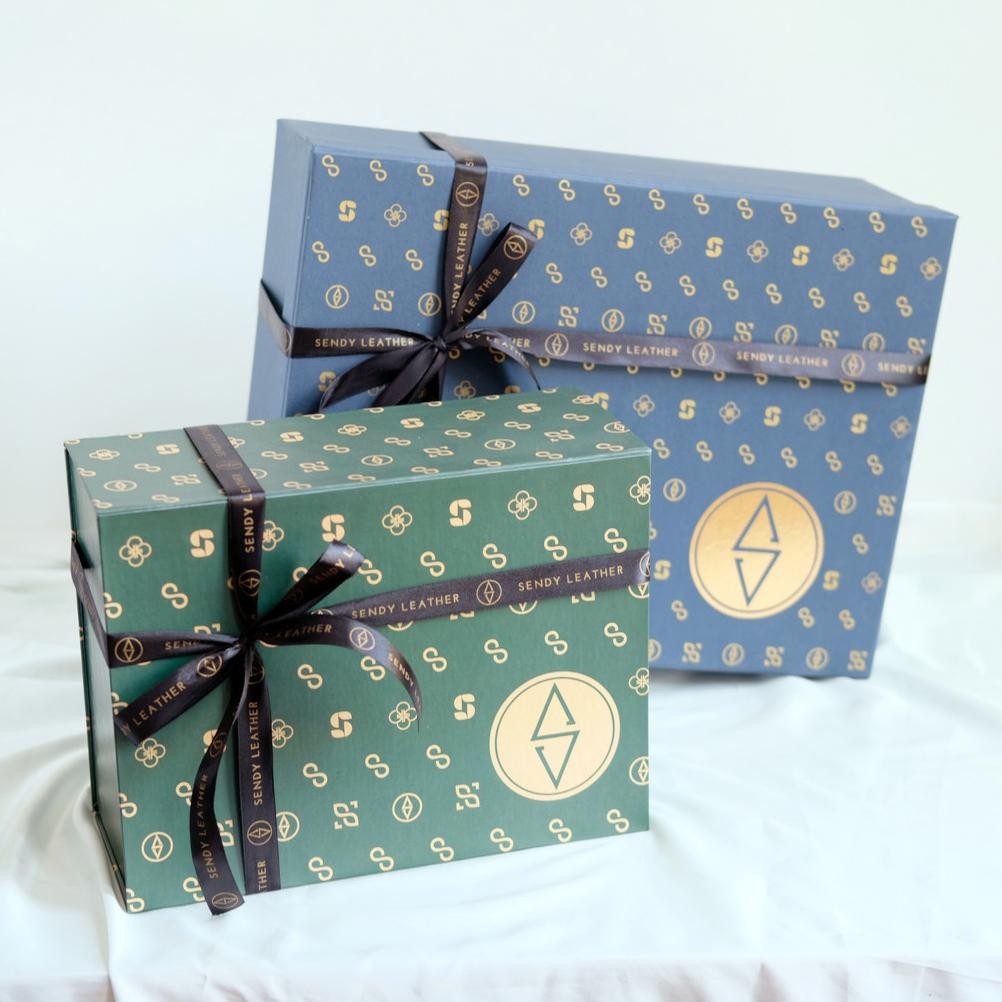 

MINDU Premium Hard Box Dus Premium untuk packaging tambahan Kado, Pita, Thank Card Produk Sendy Leather