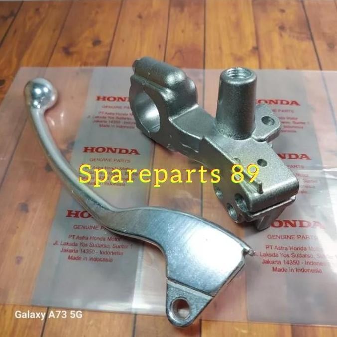 Paket Handle Rem Kiri + Dudukan Spion Kiri Scoopy Karbu Scoopy FI KYT