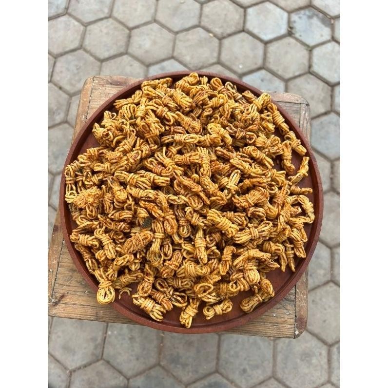 

Mie Gulung hah pedas daun jeruk 500 Gram