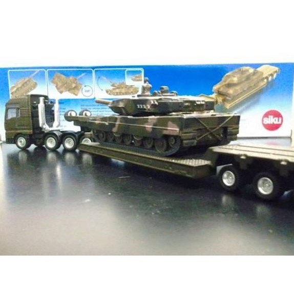 Diecast Truck Transporter Militer Tank Leopard - Siku