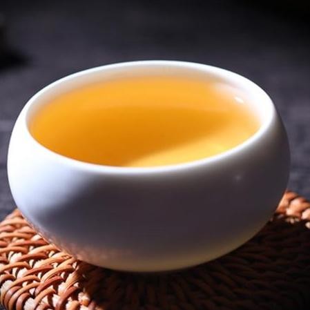 

Yunnan Puerh Raw Tea Gift Gold Ingot Menghai Tea - 2000G Maison Auratea