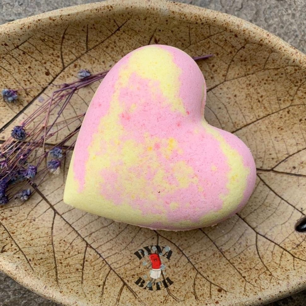 Heart Bath Bomb Bath Bomb Bentuk Hati Homemade Bath Bomb Handmade Bath Bomb By Dynabath