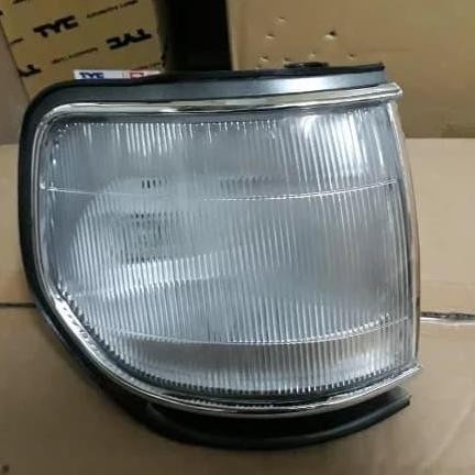 Tersedia TOYOTA LANDCRUISER TURBO VX 80 VX80 1996 1997 LAMPU SEN CORNER LAMP