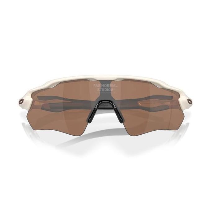 Pas Normal Studios x Oakley Radar Ev Path - Off White Sunglasses sport eyeware