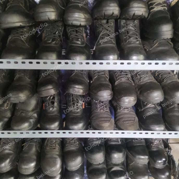 

Terlaris Sepatu Safety Tali Second