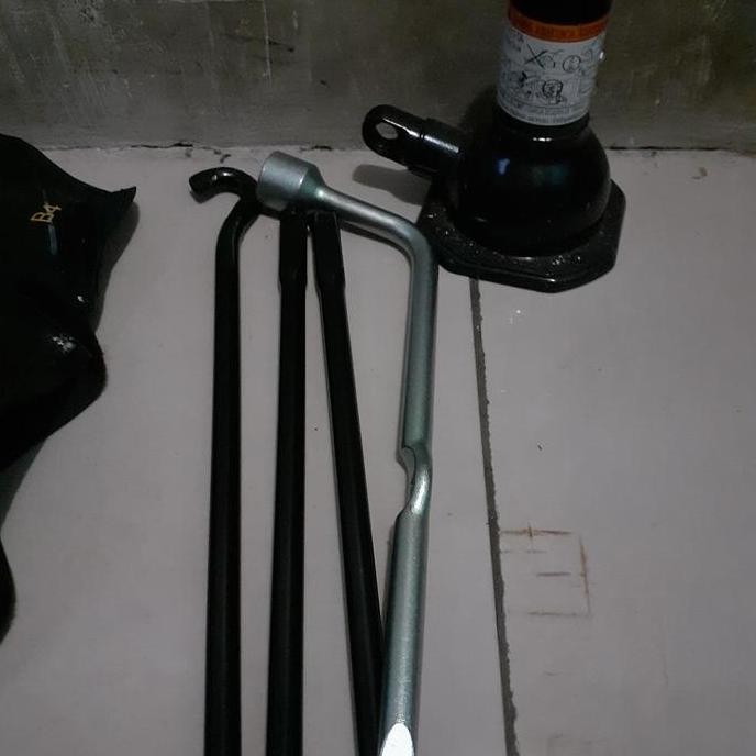 NEW DONGKRAK TOYOTA INNOVA VENTURER