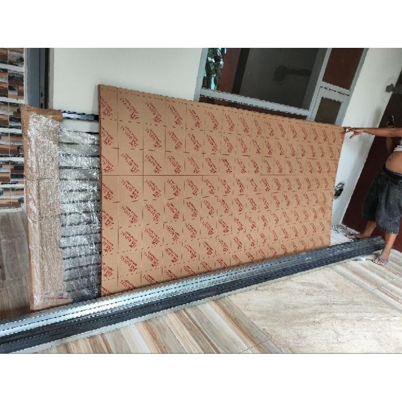 

Akrilik Bening 3Mm Ukuran 120X30 Cm