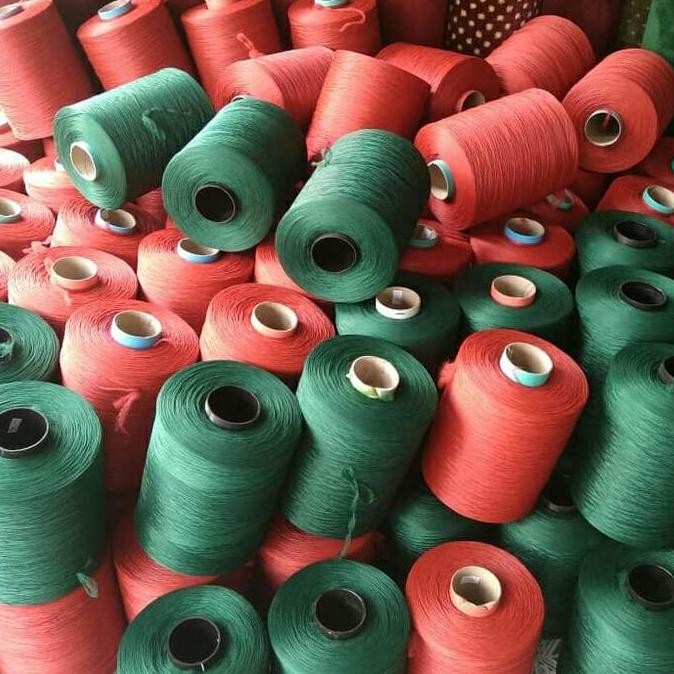 BENANG OBRAS KARPET BCF MERAH DAN HIJAU