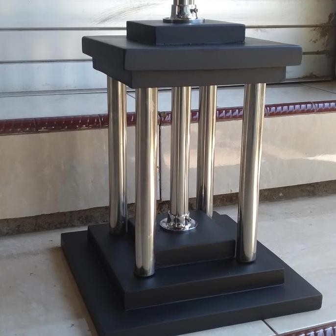 

Terlaris Tempat Bendera Isi 1 Lobang Plus Tiang Stainless Ready Stok