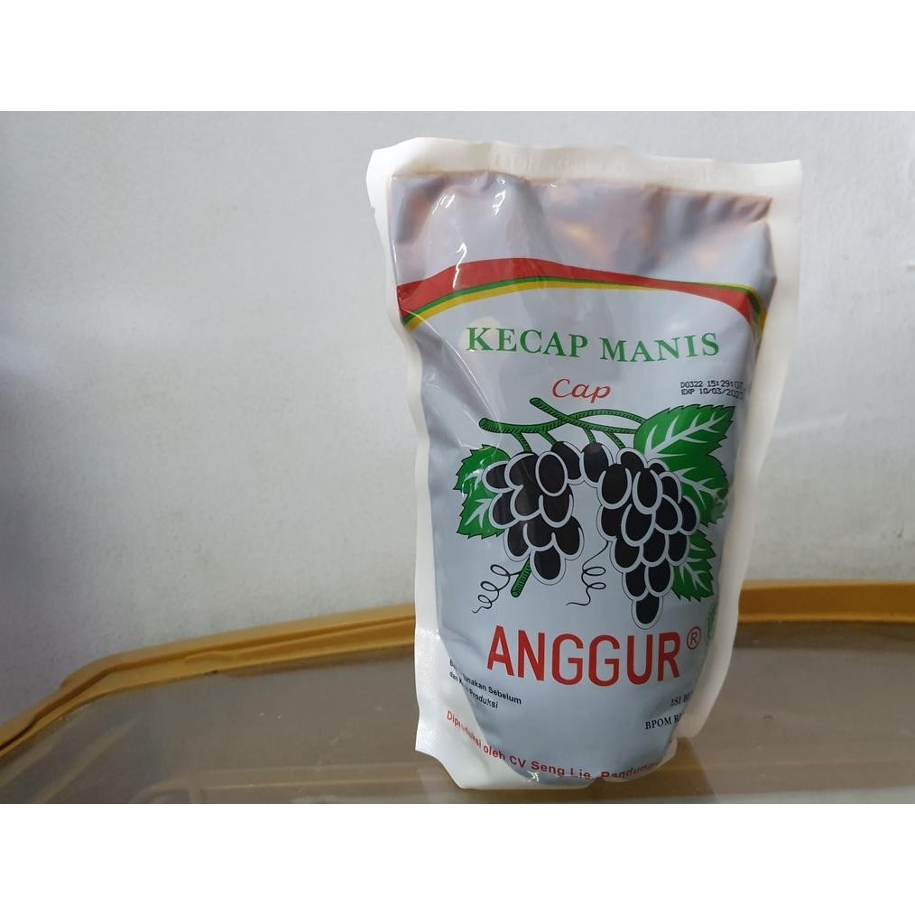 

Anggur Kecap Manis Pouch 550ml SENG LIE REFILL RB10