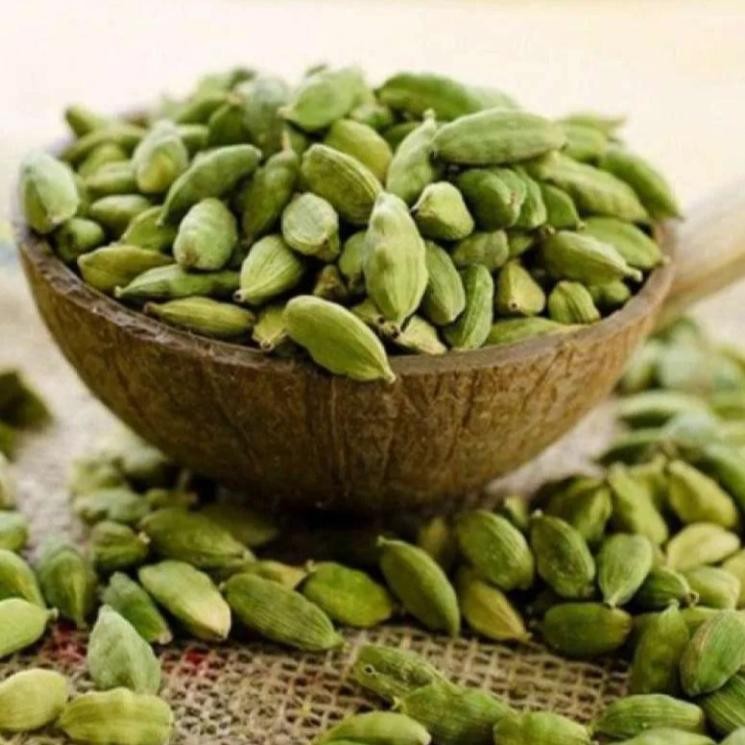 

Kapulaga Hijau India / Green India Cardamom 100gram RB10