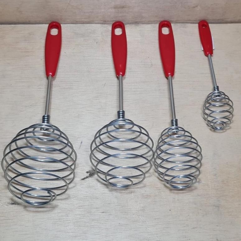 Kocokan Pengaduk Telur Adonan Kue Pengocok Ukuran Kecil Besar Spiral Manual Besi Plastik Viral