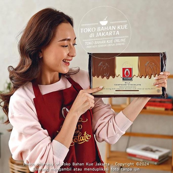 

Tulip Milk Compound Chocolate 1Kg Coklat Susu Batang Cokelat Baking