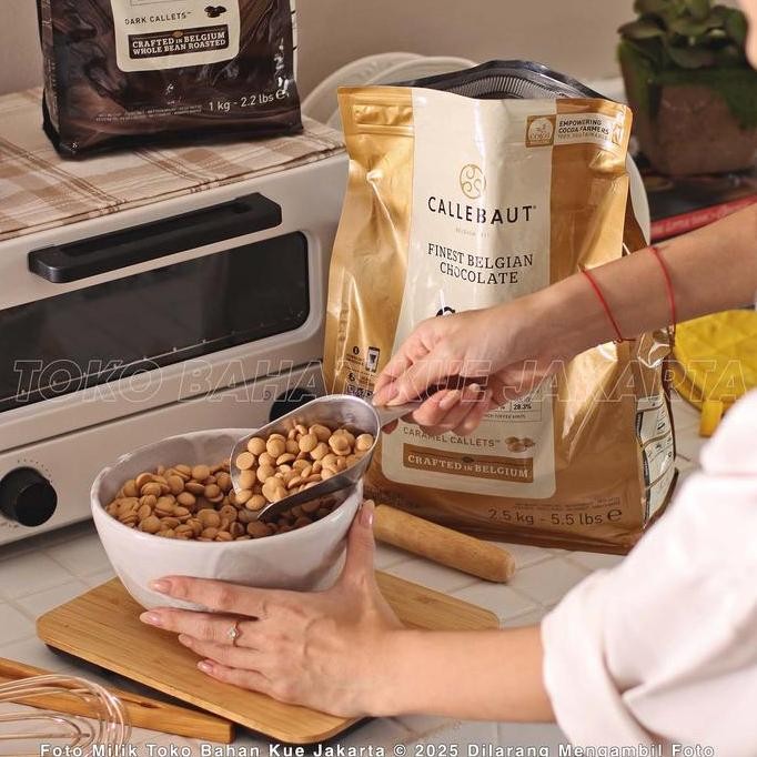 

Callebaut Chocolate Couverture Gold Repack 500Gr Coin Caramel 30,4% Cokelat