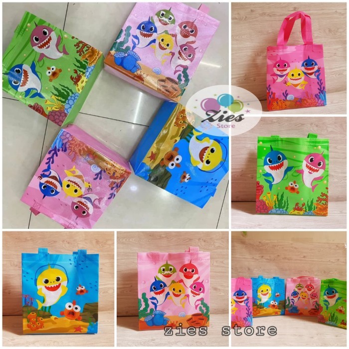 

langsung order saja] Tas souvenir ulang tahun / Goodie bag / tas ulang tahun baby shark-S