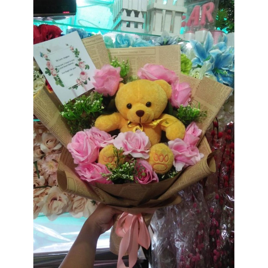 

HAND BOUQUET 543 BUKET BUNGA WISUDA ARTIFICIAL BUKET BONEKA WISUDA