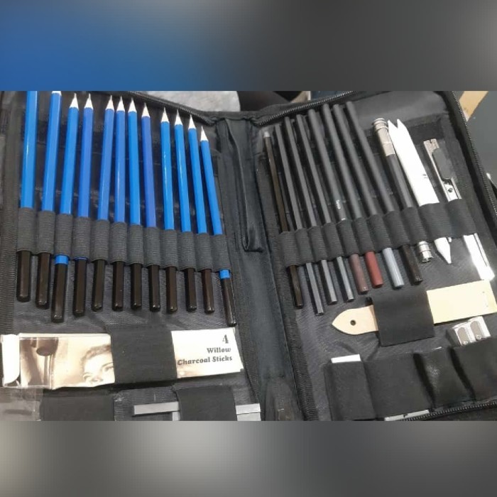 

TERLARIS! 1 Set Sketching Drawing Kit Tools Pensil Gambar Lukis Sketsa Art