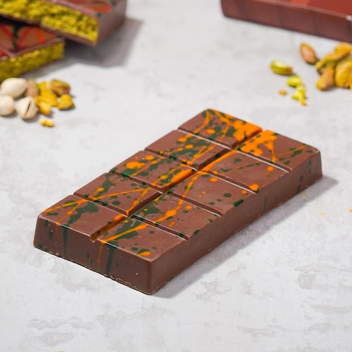 

terbaru !!! ( spesial valentine ) ( spesial ala bisyir ) dubai chocolate bar pistachio big size (