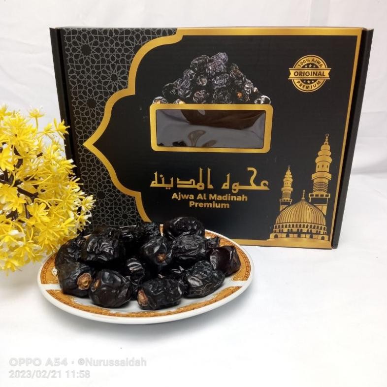 

risto- kurma ajwa 1 kg preum asli