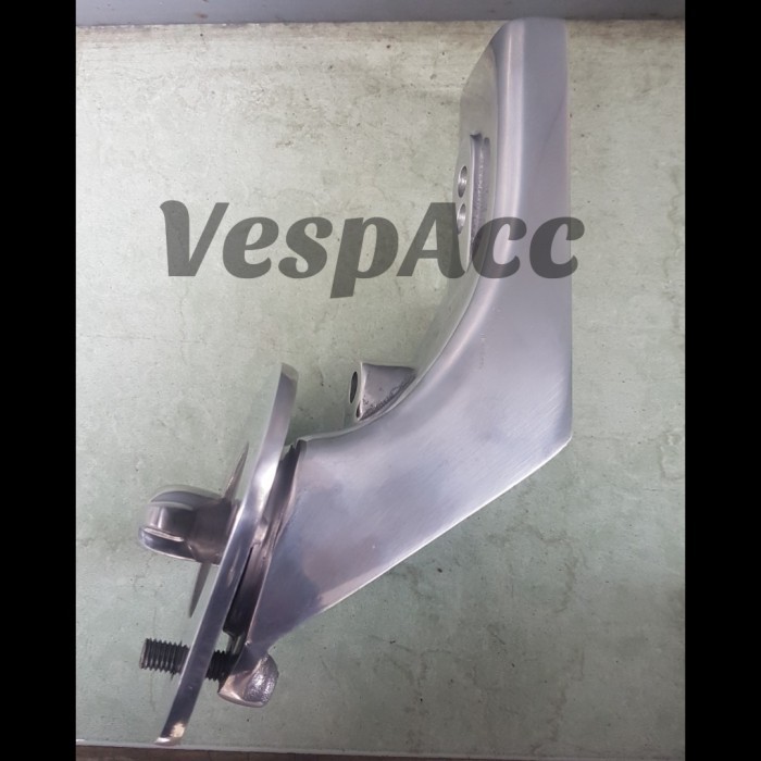 Tatakan Dudukan Ban Serep Ring 8 Vespa Vbb Termurah Langka