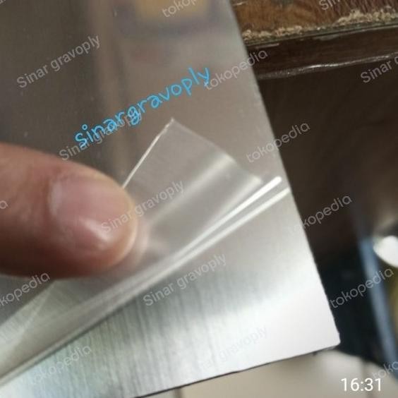 

Promo gravoply silver teks hitam bahan gravir nametag dll 60x120 tebal 1.5ml COD