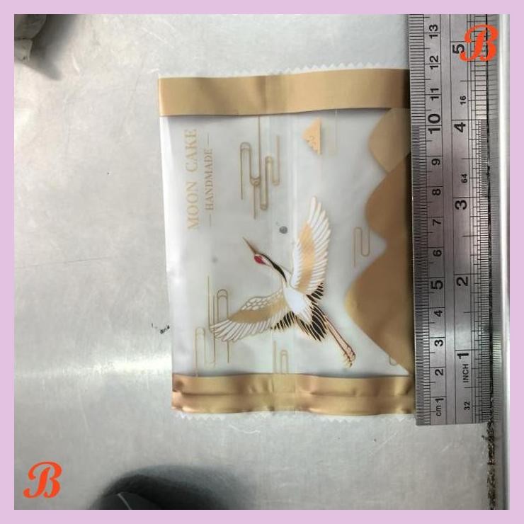 

| VRB | PLASTIK KECIL KEMASAN LUAR MOONCAKE ATAU KUE BULAN P 12X L 9 (PERLEMBA