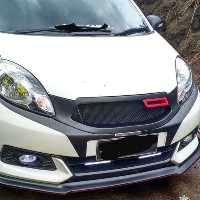 Grill Racing Mobilio Tipe E