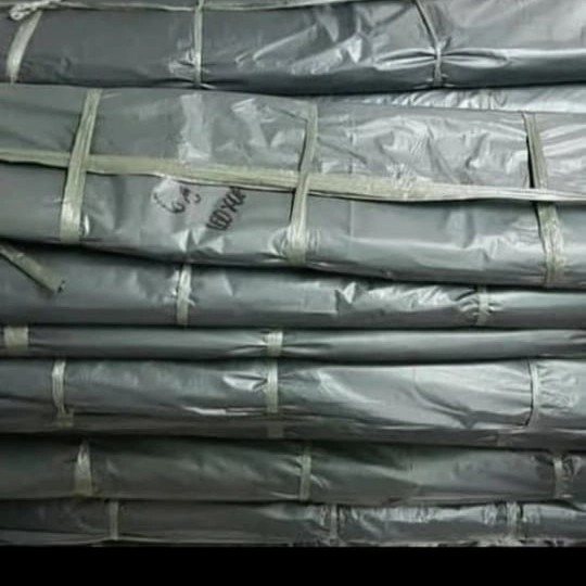

Plastik Cor Hitam/Plastik Pe Hitam Rollan 1Meter Sarung,Tebal 0,06