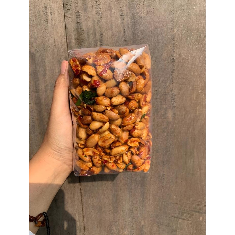 

BARANG TERLARIS KACANG TANAH PEDAS MANIS ASLI WONOGIRI