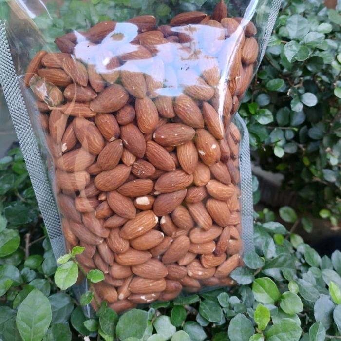 

BARANG TERLARIS Almond Panggang 500 Gram - Camilan Kacang Almond Panggang - Food, Snack