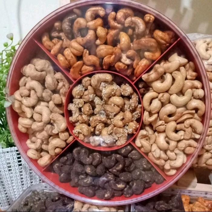 

BARANG TERLARIS kacang mete 5 varian snakc Food Toples