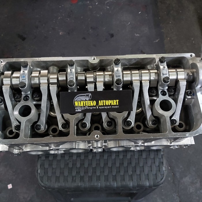 cylinder head selinder head suzuki apv