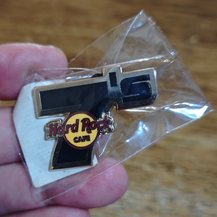 PIN Hard Rock Cafe lucky 7's PIN