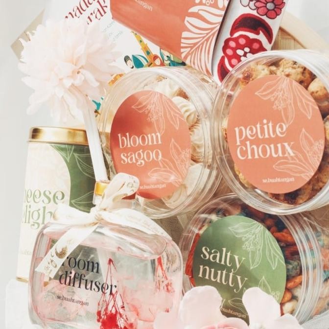

Sale Promo Lebaran Hampers Gift By Se.Buahtangan