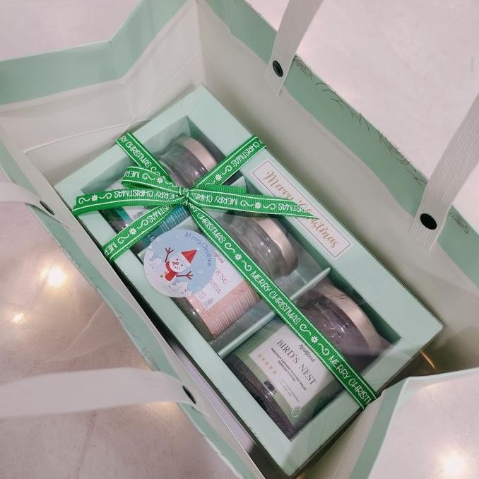 

Promo Hampers Christmas Joy Gift - Bingkisan Kado Natal Parcel Coklat Gb012