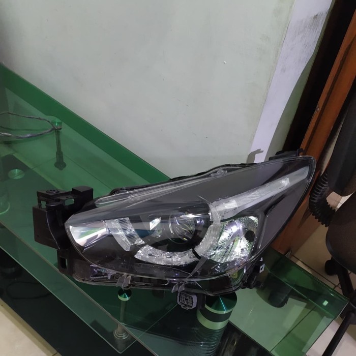 Lampu depan mazda2 skyactive double projie original