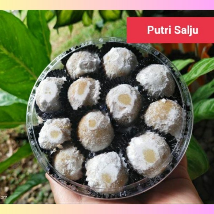 

PROMO !!! SALE TERLARIS HAMPERS PAKET KUE KERING LEBARAN NASTAR PUTRI SALJU SAGU KEJU 4 TOPLES READY