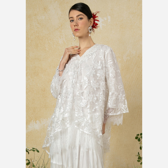 Zalia Adiratna Sequin Top Wanita