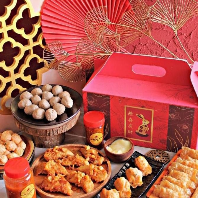 

HAMPERS HE KIEN CIK MIMI