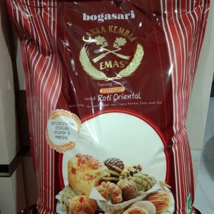 

TEPUNG TERIGU ROTI ORIENTAL CAKRA KEMBAR EMAS 5 KG