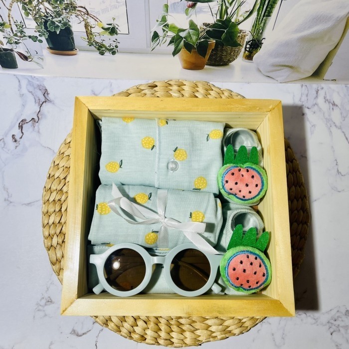 

HAMPERS BAYI HAMPER BABY GIRL BOY KADO LAHIRAN PEREMPUAN LAKI LAKI