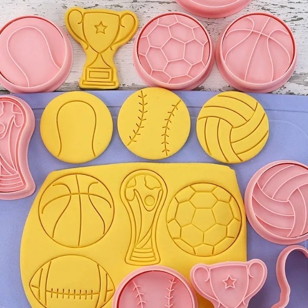 

READY STOCK CETAKAN KUE COOKIE CUTTER SEPAK BOLA MOLD FONDANT