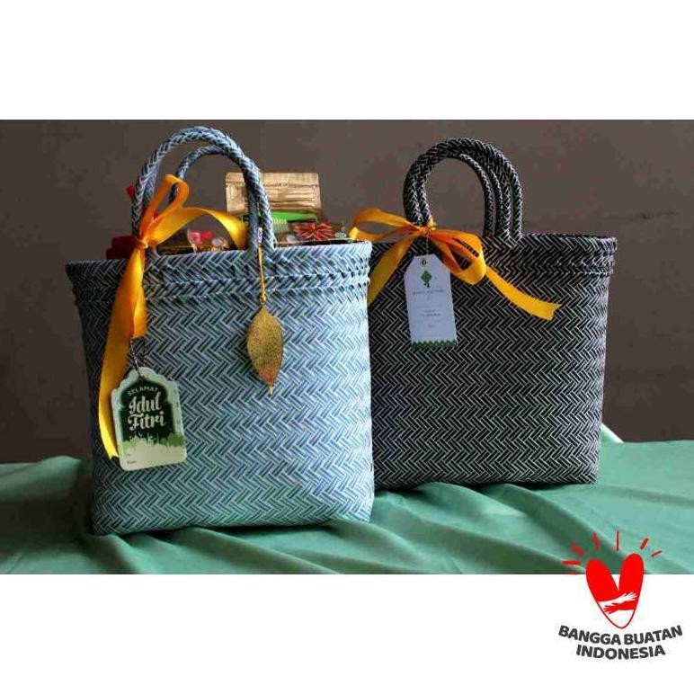 

Paket Gold Hampers Lebaran 2021