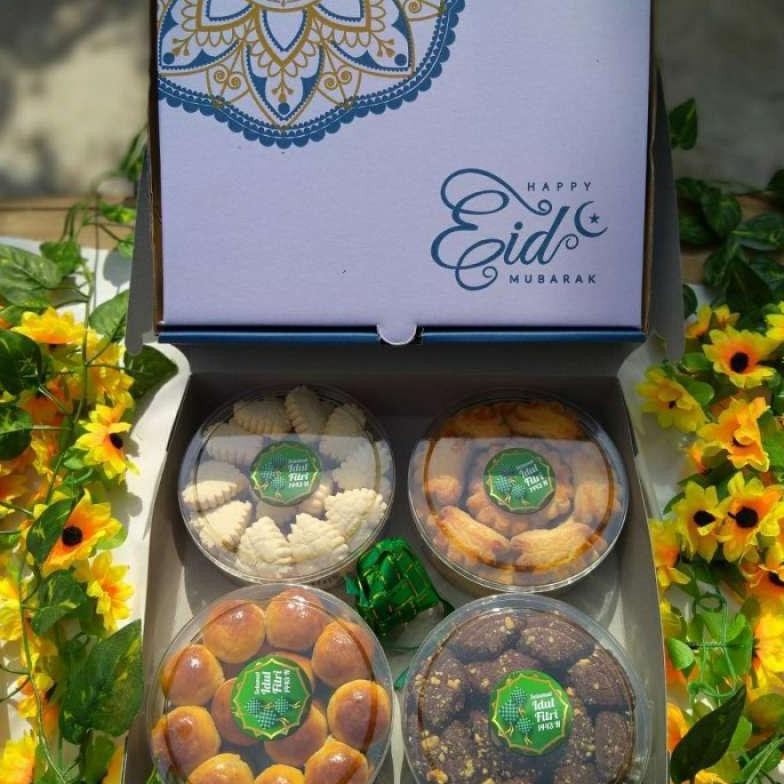 

Kue Paketan/Hampers Lebaran Homemade Berkualitas N Higenis Top 250 Gr