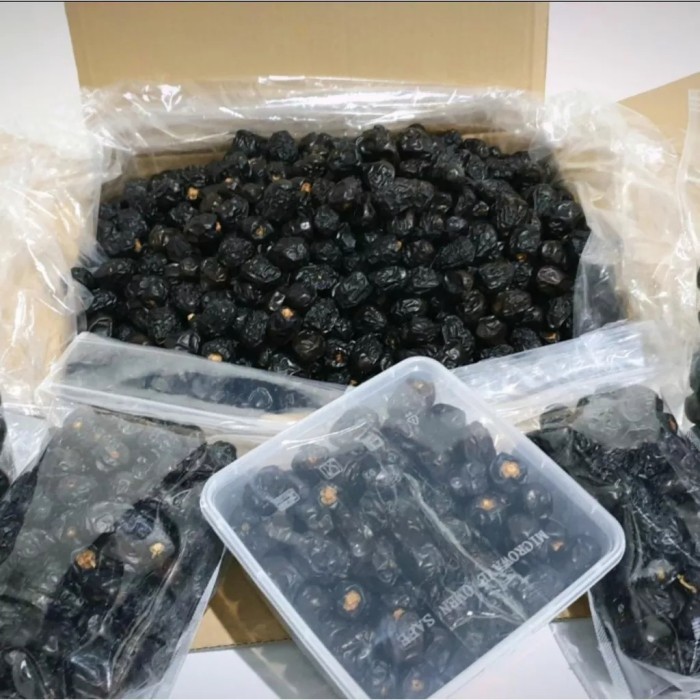 

Kurma Ajwa Al Madinah Premium 1Kg